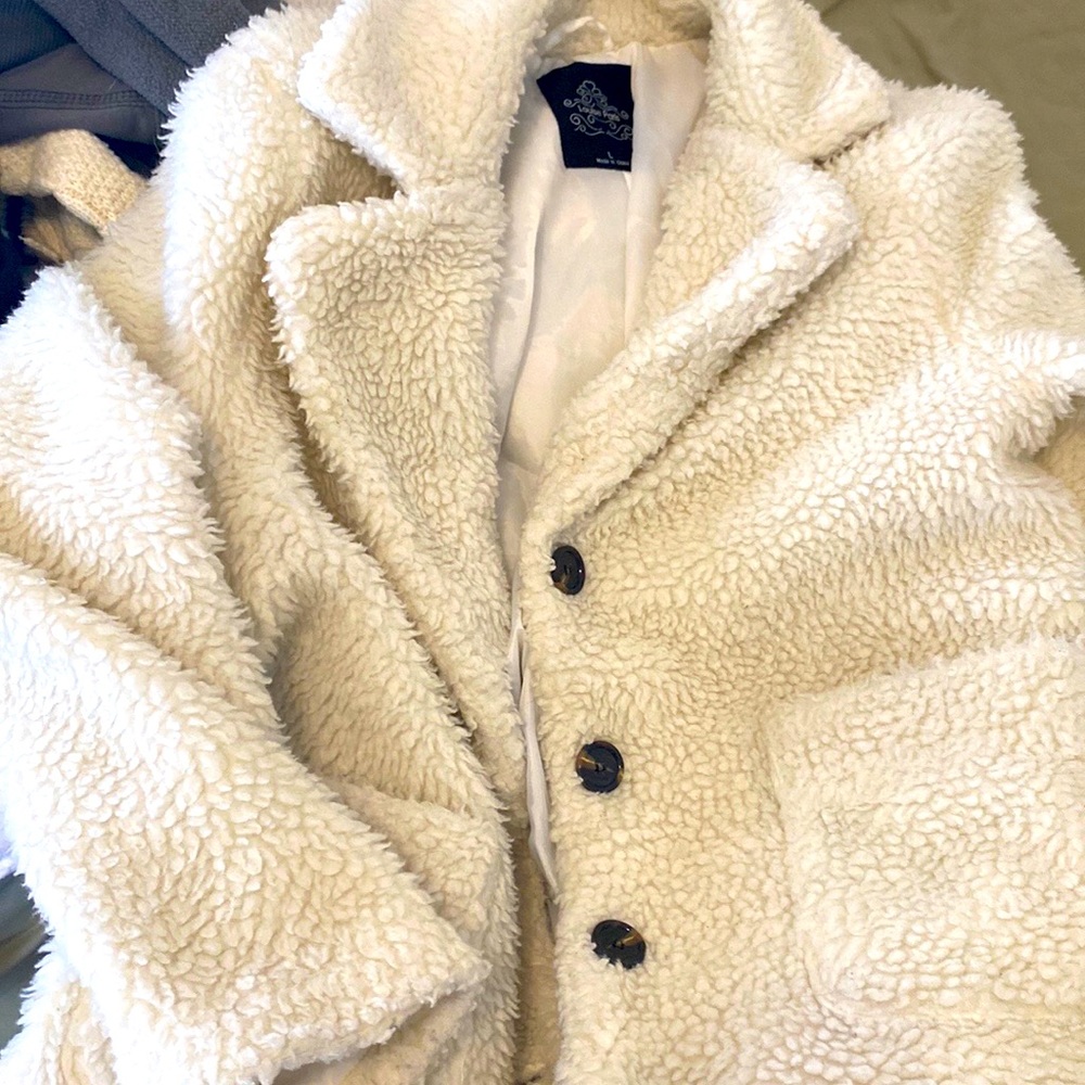 Louise Paris Faux Fur White Button Coat - Large